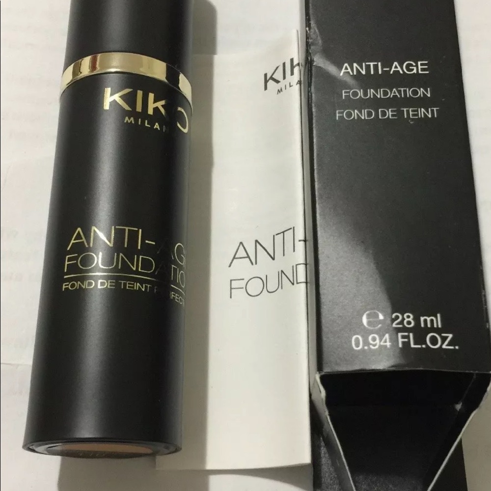 *KIKO Milano *ANTI-AGE Foundation* WB125